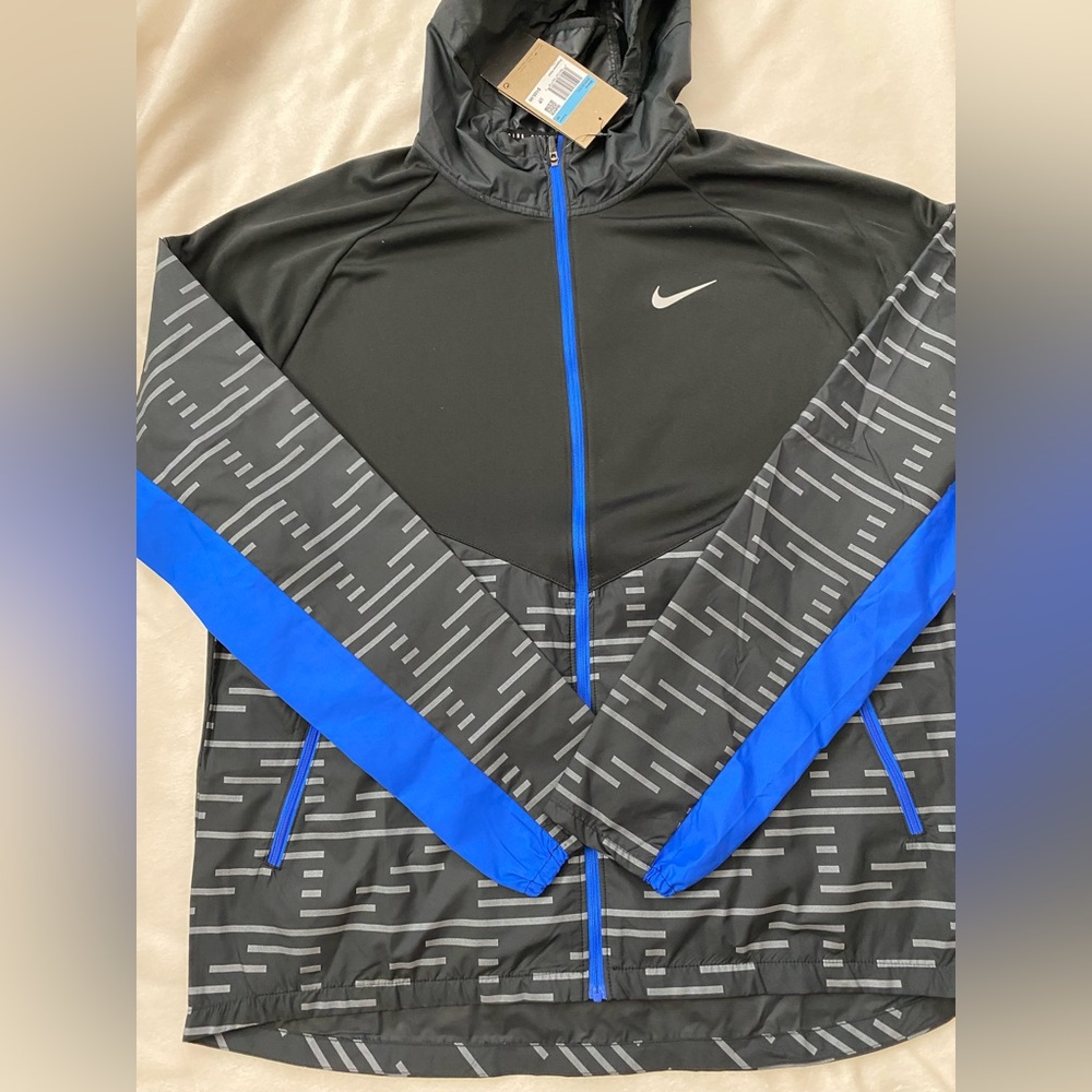 Nike windbreaker for Men Medium